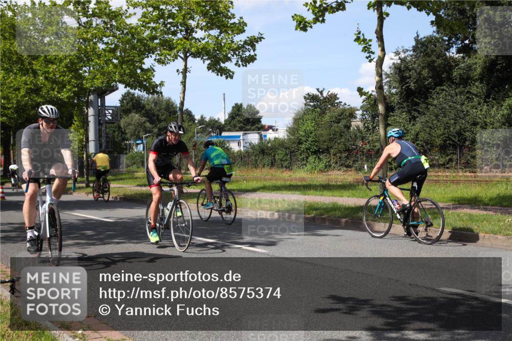 10.08.2025 - GEWOBA Citytriathlon Bremen Yannick Fuchs http://msf.ph/oto/8575374 10.08.2025 14:25:05 Radfahren 22, 49, 166, 202, 235, 267, 269, 270, 346, 462 meine-sportfotos.de