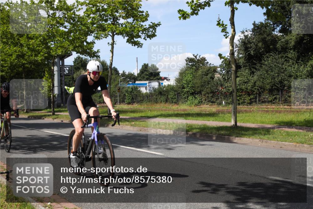 10.08.2025 - GEWOBA Citytriathlon Bremen Yannick Fuchs http://msf.ph/oto/8575380 10.08.2025 14:25:15 Radfahren 49, 85, 166, 202, 208, 235, 267, 270, 323, 326, 336, 462, 479 meine-sportfotos.de