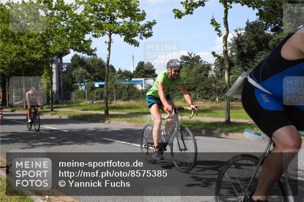 10.08.2025 - GEWOBA Citytriathlon Bremen Yannick Fuchs http://msf.ph/oto/8575385 10.08.2025 14:25:21 Radfahren 49, 85, 208, 267, 270, 323, 326, 336, 462, 479 meine-sportfotos.de
