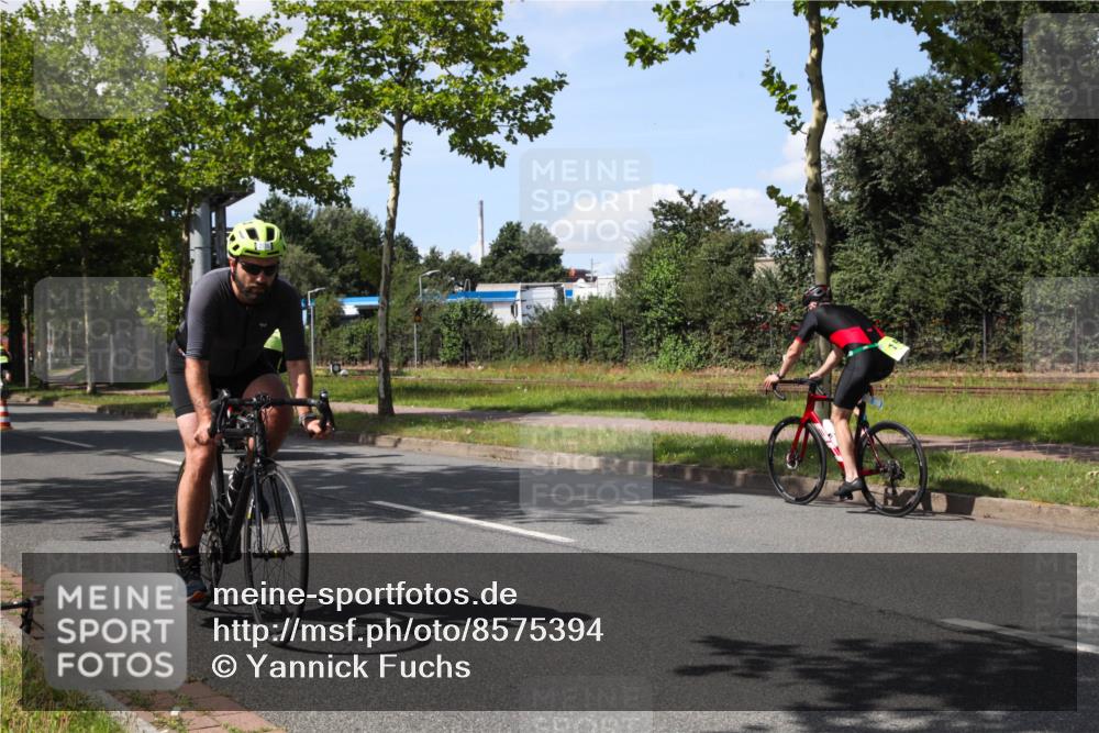 10.08.2025 - GEWOBA Citytriathlon Bremen Yannick Fuchs http://msf.ph/oto/8575394 10.08.2025 14:25:25 Radfahren 49, 85, 208, 267, 270, 323, 326, 336, 462, 479 meine-sportfotos.de