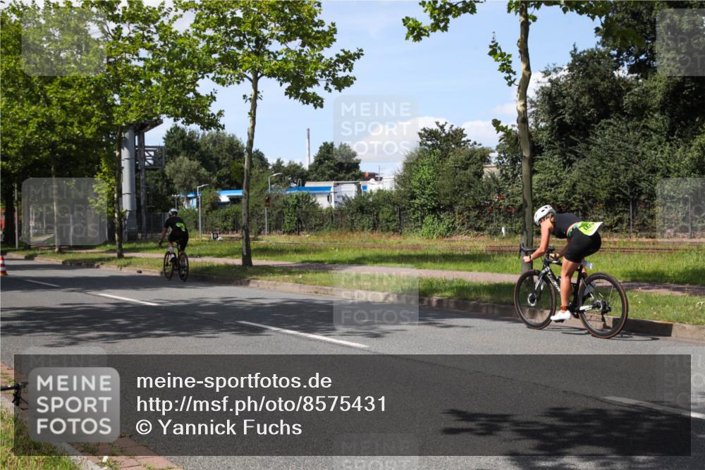 10.08.2025 - GEWOBA Citytriathlon Bremen Yannick Fuchs http://msf.ph/oto/8575431 10.08.2025 14:25:52 Radfahren 167, 181, 273, 331, 446, 499 meine-sportfotos.de