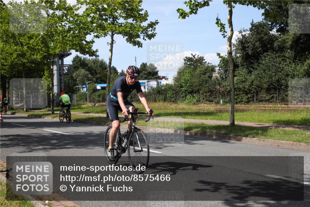 10.08.2025 - GEWOBA Citytriathlon Bremen Yannick Fuchs http://msf.ph/oto/8575466 10.08.2025 14:26:06 Radfahren 181, 220, 231, 273, 278, 325, 331, 446 meine-sportfotos.de