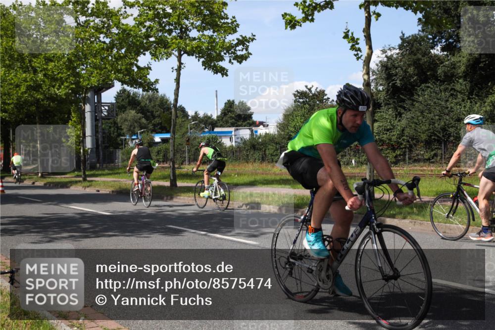 10.08.2025 - GEWOBA Citytriathlon Bremen Yannick Fuchs http://msf.ph/oto/8575474 10.08.2025 14:26:08 Radfahren 181, 220, 231, 273, 278, 325, 331, 446 meine-sportfotos.de