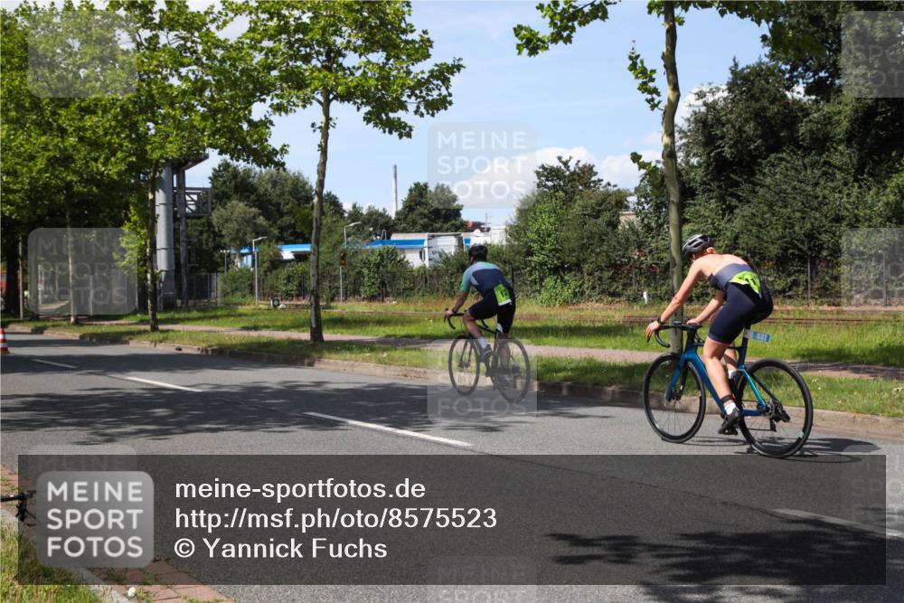 10.08.2025 - GEWOBA Citytriathlon Bremen Yannick Fuchs http://msf.ph/oto/8575523 10.08.2025 14:26:22 Radfahren 231, 278, 360, 404, 453, 532 meine-sportfotos.de