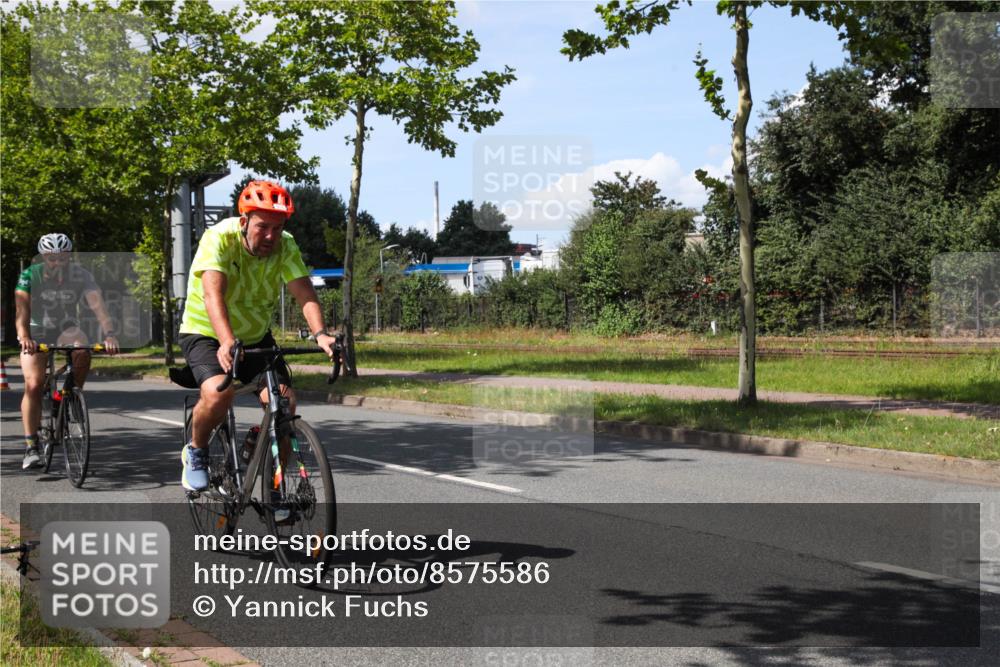 10.08.2025 - GEWOBA Citytriathlon Bremen Yannick Fuchs http://msf.ph/oto/8575586 10.08.2025 14:27:12 Radfahren 189, 196, 276, 286, 305, 318, 441, 457 meine-sportfotos.de