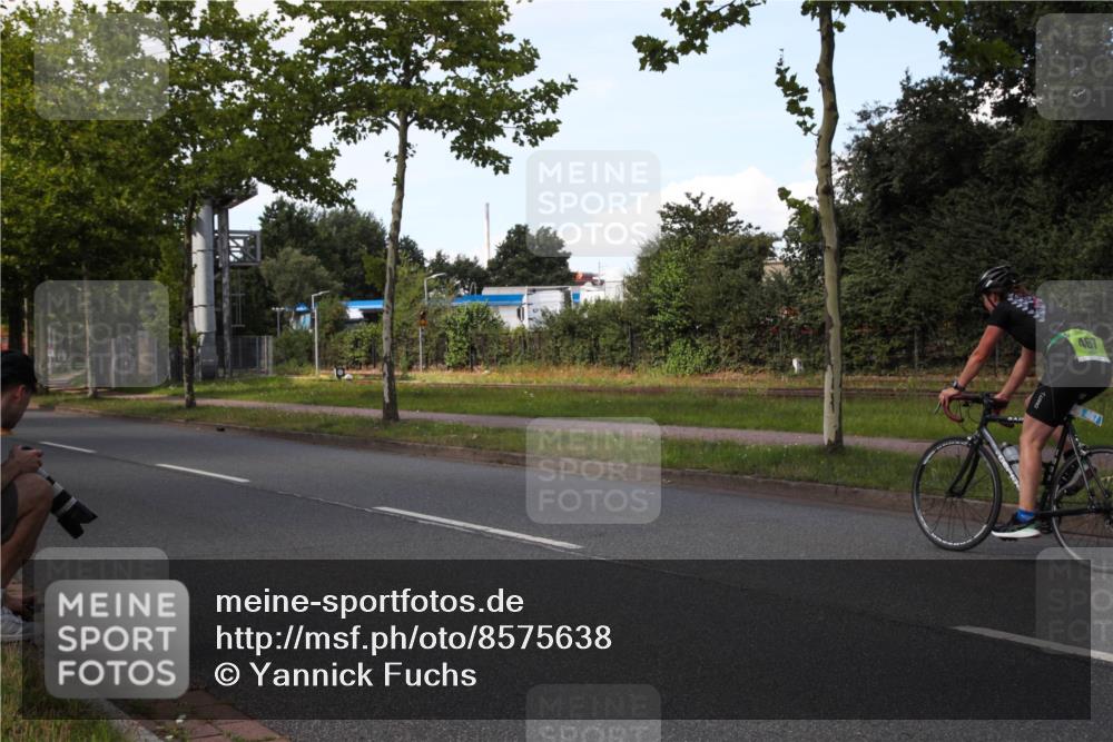 10.08.2025 - GEWOBA Citytriathlon Bremen Yannick Fuchs http://msf.ph/oto/8575638 10.08.2025 14:27:43 Radfahren 156, 159, 194, 320, 322, 363 meine-sportfotos.de