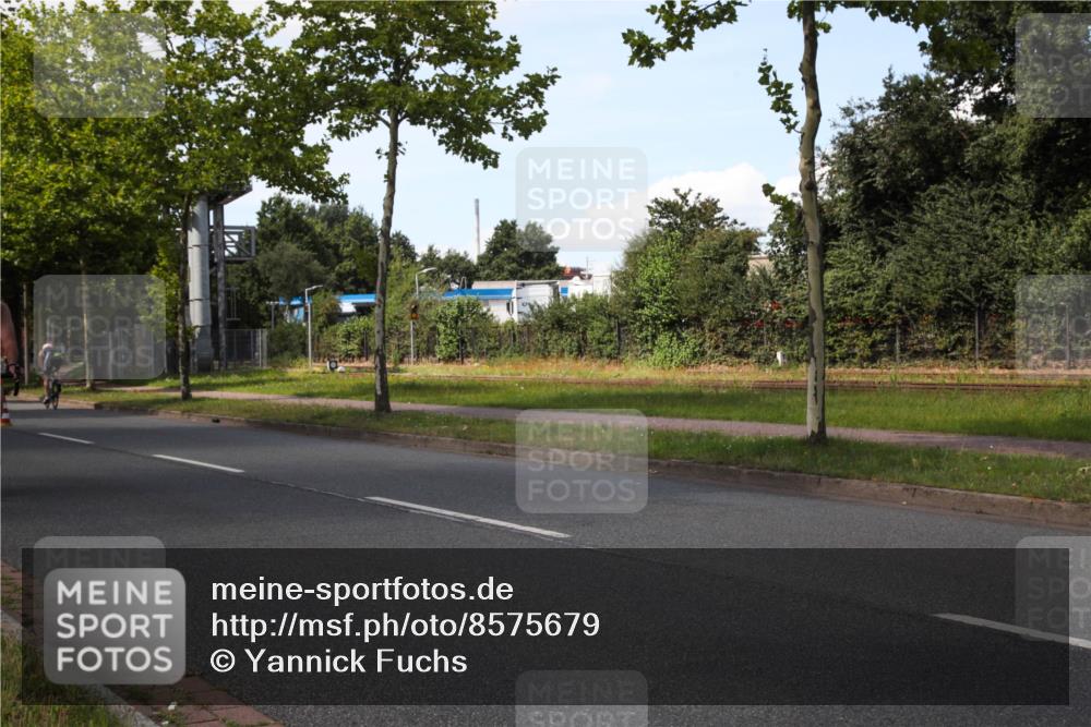 10.08.2025 - GEWOBA Citytriathlon Bremen Yannick Fuchs http://msf.ph/oto/8575679 10.08.2025 14:27:56 Radfahren 70, 159, 194, 293, 322 meine-sportfotos.de