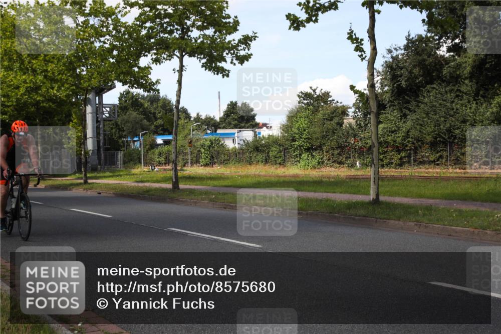 10.08.2025 - GEWOBA Citytriathlon Bremen Yannick Fuchs http://msf.ph/oto/8575680 10.08.2025 14:27:56 Radfahren 70, 159, 194, 293, 322 meine-sportfotos.de