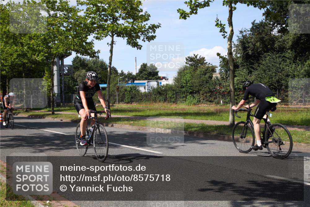 10.08.2025 - GEWOBA Citytriathlon Bremen Yannick Fuchs http://msf.ph/oto/8575718 10.08.2025 14:28:43 Radfahren 171, 193, 237, 350, 367, 401, 467, 483 meine-sportfotos.de