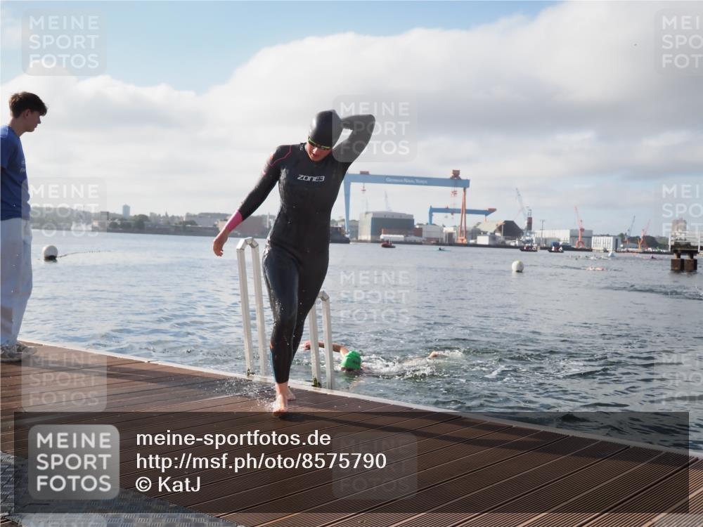 17.08.2025 - KN Förde Triathlon 2025 KatJ http://msf.ph/oto/8575790 17.08.2025 09:08:00 Schwimmen 106, 252, 106, 252 meine-sportfotos.de