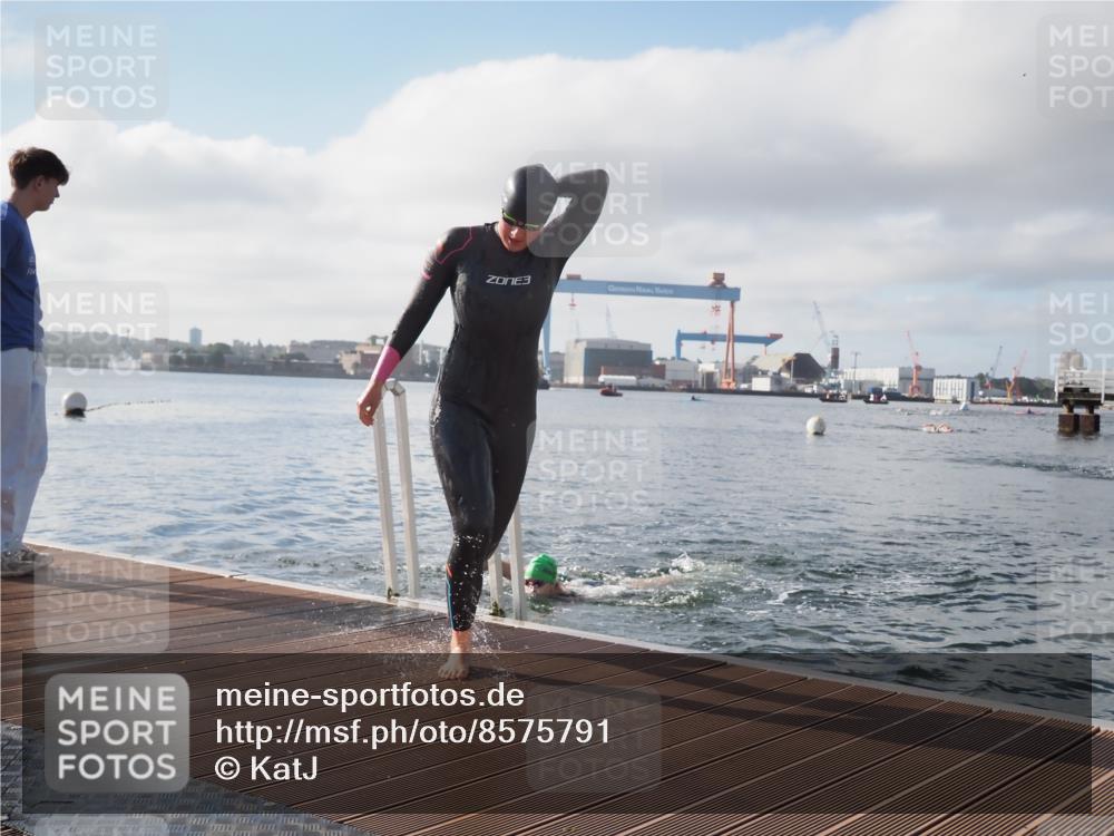 17.08.2025 - KN Förde Triathlon 2025 KatJ http://msf.ph/oto/8575791 17.08.2025 09:08:00 Schwimmen 106, 252, 106, 252 meine-sportfotos.de