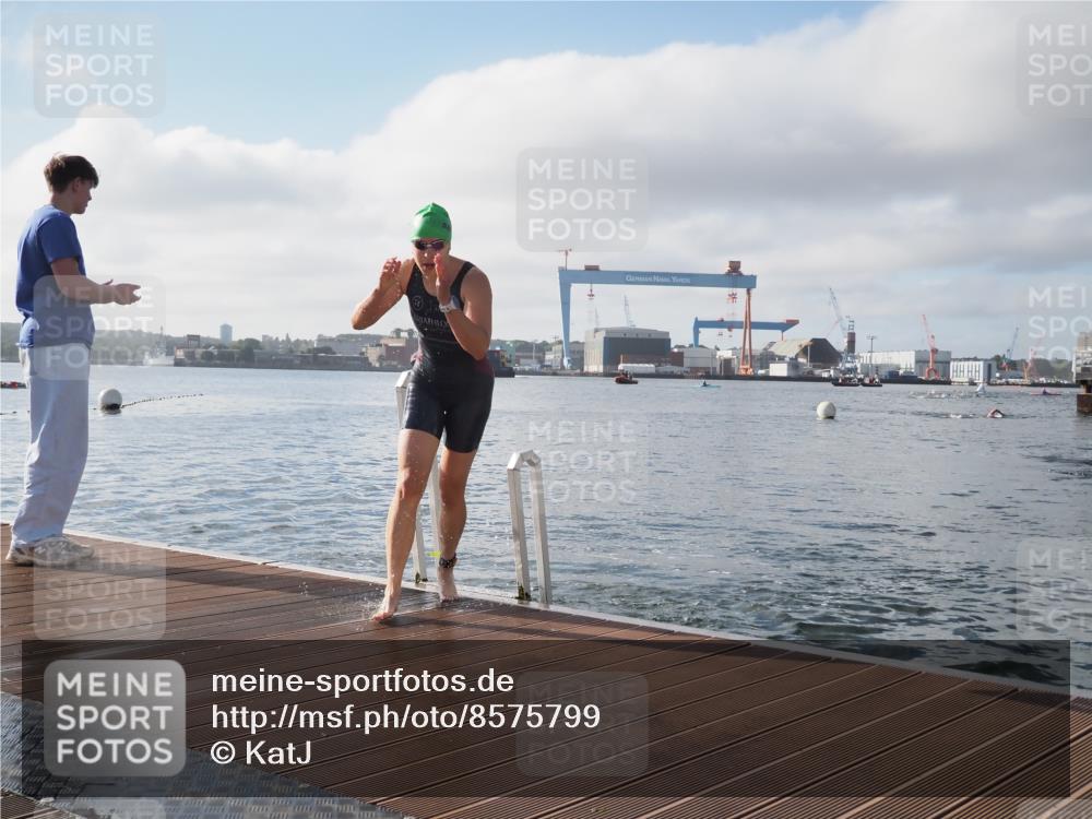 17.08.2025 - KN Förde Triathlon 2025 KatJ http://msf.ph/oto/8575799 17.08.2025 09:08:05 Schwimmen 106, 252, 106, 252 meine-sportfotos.de
