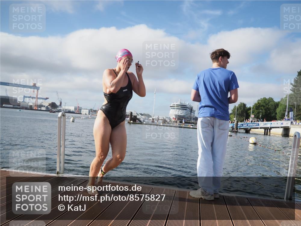 17.08.2025 - KN Förde Triathlon 2025 KatJ http://msf.ph/oto/8575827 17.08.2025 09:08:53 Schwimmen 101, 107, 101, 107 meine-sportfotos.de