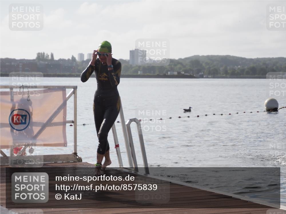 17.08.2025 - KN Förde Triathlon 2025 KatJ http://msf.ph/oto/8575839 17.08.2025 09:09:49 Schwimmen 108, 108 meine-sportfotos.de