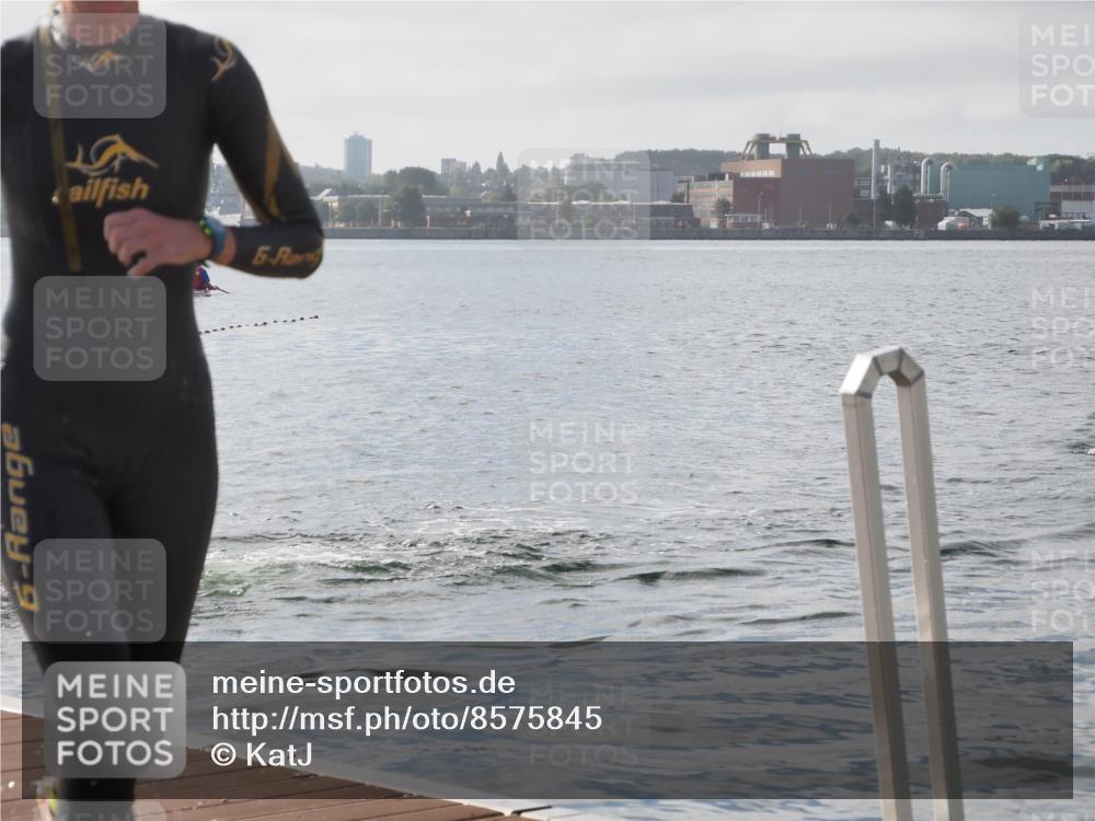 17.08.2025 - KN Förde Triathlon 2025 KatJ http://msf.ph/oto/8575845 17.08.2025 09:09:52 Schwimmen 108, 110, 108 meine-sportfotos.de