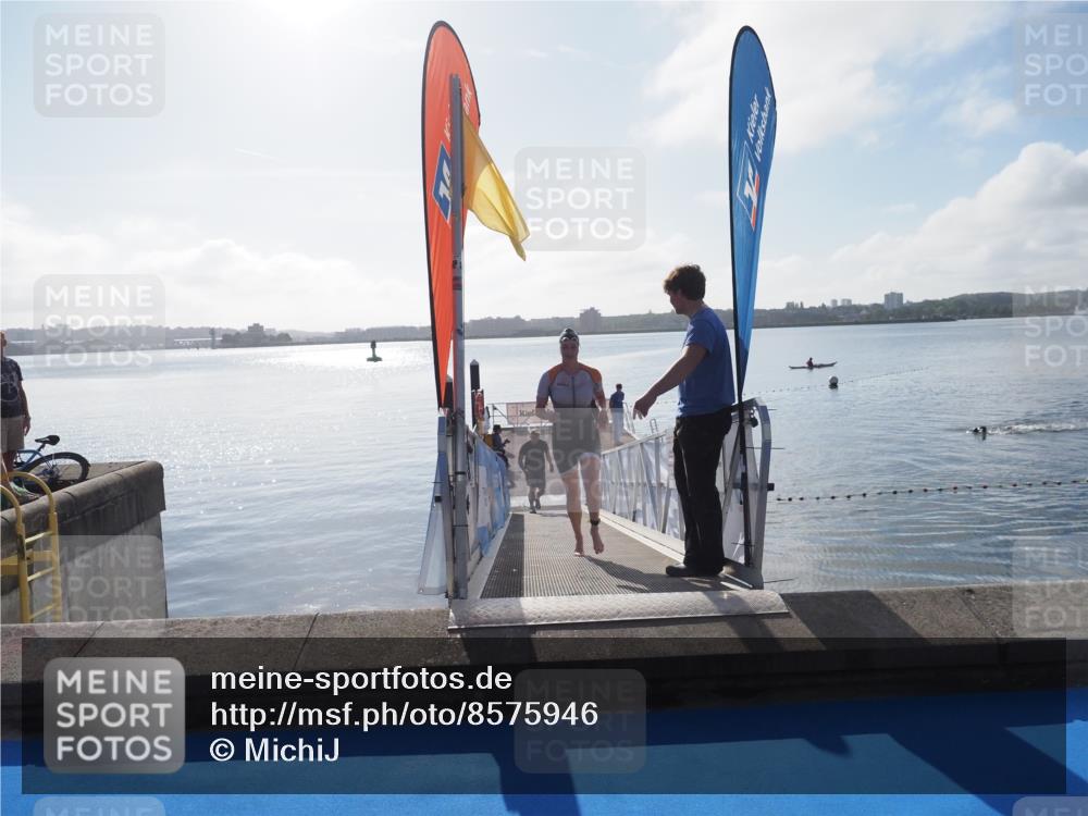 17.08.2025 - KN Förde Triathlon 2025 MichiJ http://msf.ph/oto/8575946 17.08.2025 09:07:46 Schwimmen 103, 104, 103 meine-sportfotos.de