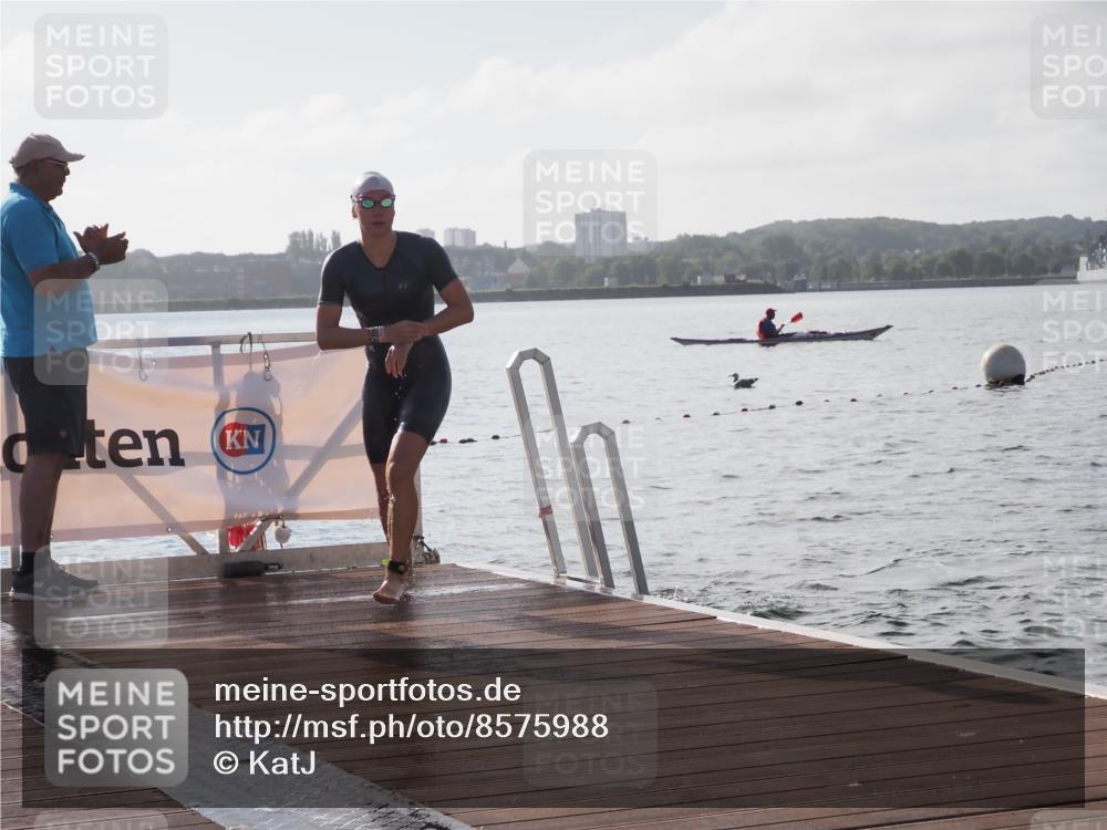 17.08.2025 - KN Förde Triathlon 2025 KatJ http://msf.ph/oto/8575988 17.08.2025 09:10:27 Schwimmen 105, 114, 119, 253, 105, 109, 114, 119, 253 meine-sportfotos.de