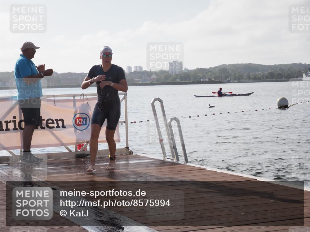 17.08.2025 - KN Förde Triathlon 2025 KatJ http://msf.ph/oto/8575994 17.08.2025 09:10:28 Schwimmen 105, 114, 253, 105, 109, 114, 119, 253 meine-sportfotos.de