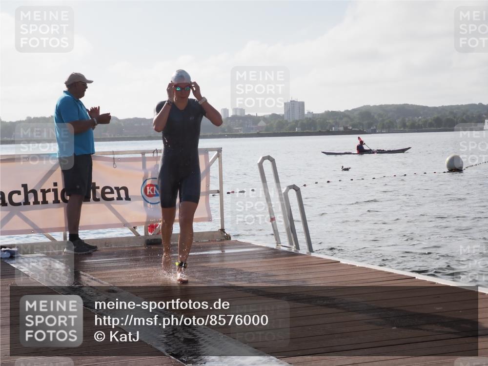 17.08.2025 - KN Förde Triathlon 2025 KatJ http://msf.ph/oto/8576000 17.08.2025 09:10:28 Schwimmen 105, 114, 253, 105, 109, 114, 119, 253 meine-sportfotos.de
