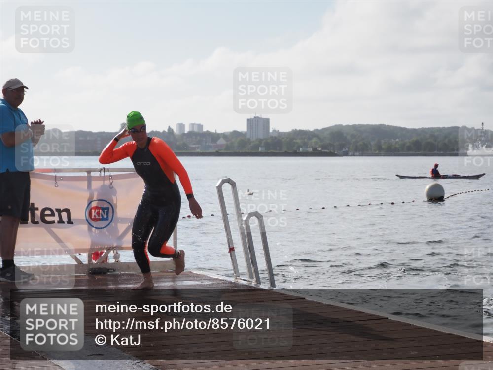17.08.2025 - KN Förde Triathlon 2025 KatJ http://msf.ph/oto/8576021 17.08.2025 09:10:38 Schwimmen 113, 121, 105, 113, 121, 253 meine-sportfotos.de