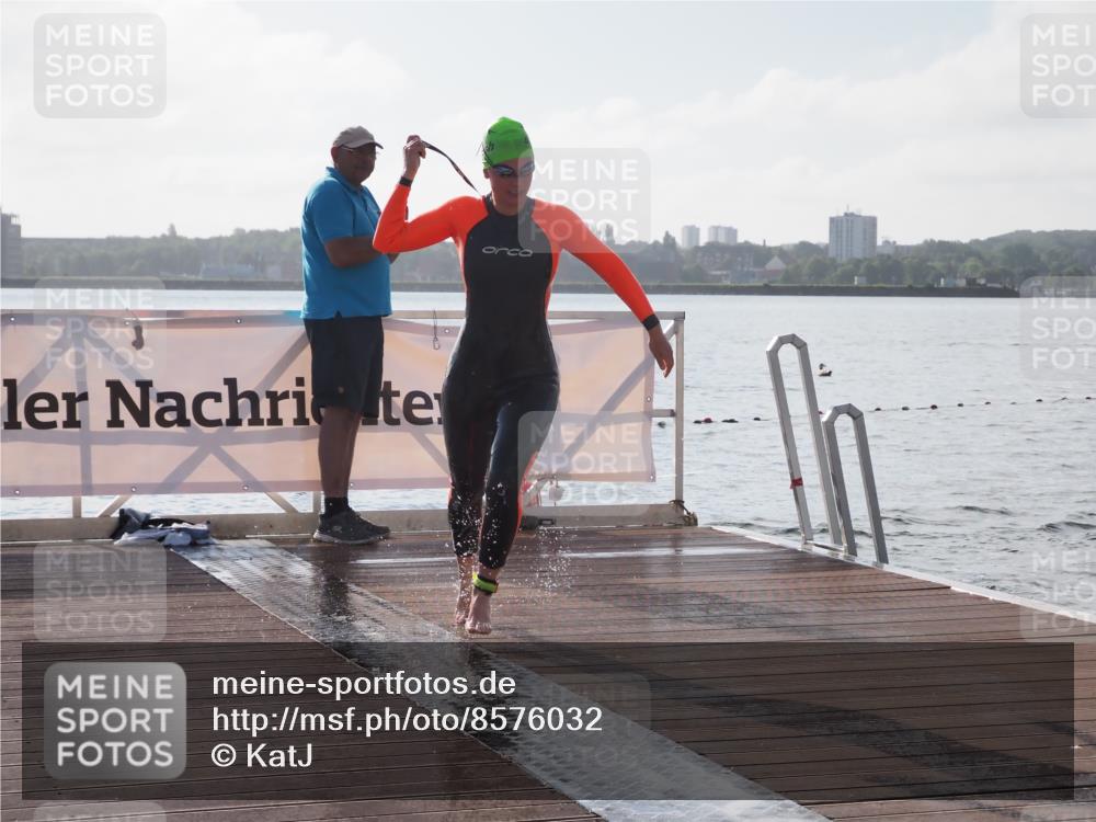 17.08.2025 - KN Förde Triathlon 2025 KatJ http://msf.ph/oto/8576032 17.08.2025 09:10:39 Schwimmen 113, 121, 105, 113, 121, 253 meine-sportfotos.de