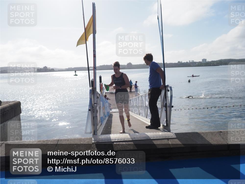 17.08.2025 - KN Förde Triathlon 2025 MichiJ http://msf.ph/oto/8576033 17.08.2025 09:08:12 Schwimmen 106, 252, 115, 252 meine-sportfotos.de