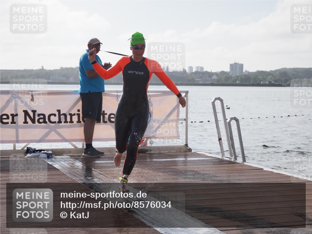 17.08.2025 - KN Förde Triathlon 2025 KatJ http://msf.ph/oto/8576034 17.08.2025 09:10:39 Schwimmen 113, 121, 105, 113, 121, 253 meine-sportfotos.de