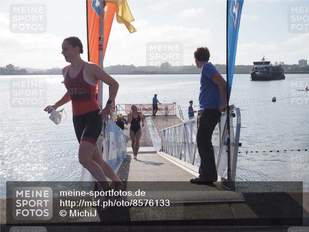 17.08.2025 - KN Förde Triathlon 2025 MichiJ http://msf.ph/oto/8576133 17.08.2025 09:08:58 Schwimmen 101, 107, 101, 107 meine-sportfotos.de
