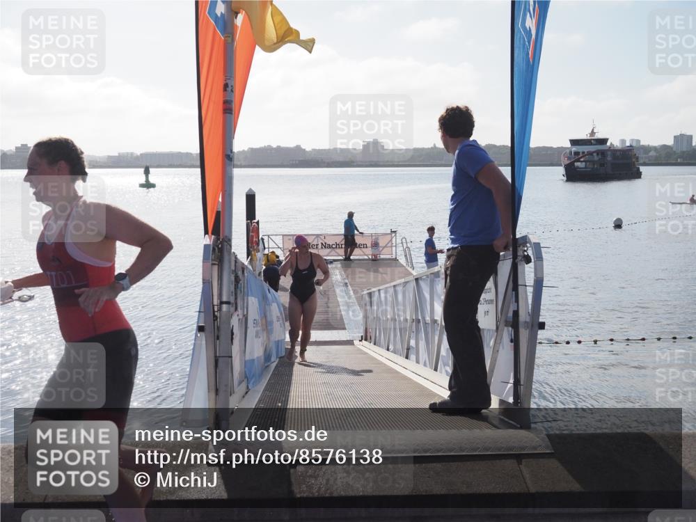 17.08.2025 - KN Förde Triathlon 2025 MichiJ http://msf.ph/oto/8576138 17.08.2025 09:08:58 Schwimmen 101, 107, 101, 107 meine-sportfotos.de