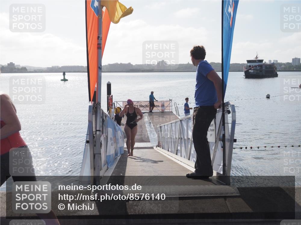 17.08.2025 - KN Förde Triathlon 2025 MichiJ http://msf.ph/oto/8576140 17.08.2025 09:08:58 Schwimmen 101, 107, 101, 107 meine-sportfotos.de