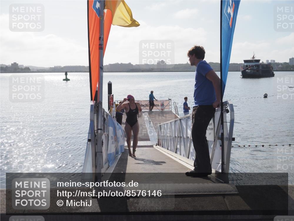 17.08.2025 - KN Förde Triathlon 2025 MichiJ http://msf.ph/oto/8576146 17.08.2025 09:08:58 Schwimmen 101, 107, 101, 107 meine-sportfotos.de