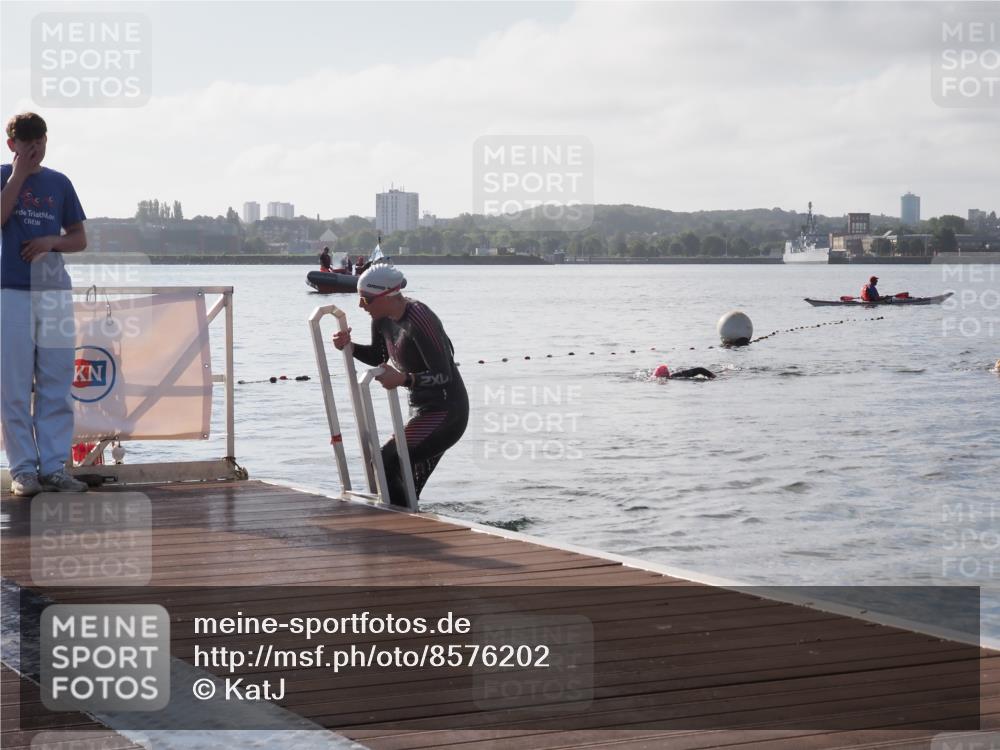 17.08.2025 - KN Förde Triathlon 2025 KatJ http://msf.ph/oto/8576202 17.08.2025 09:12:17 Schwimmen 127, 127 meine-sportfotos.de