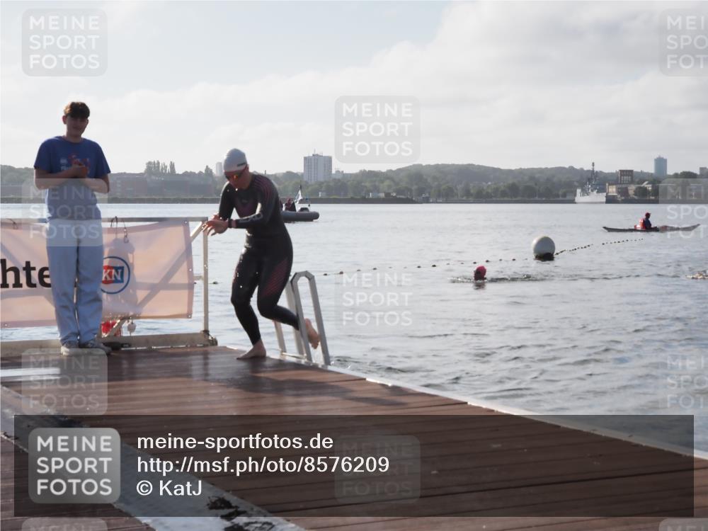 17.08.2025 - KN Förde Triathlon 2025 KatJ http://msf.ph/oto/8576209 17.08.2025 09:12:18 Schwimmen 127, 127 meine-sportfotos.de