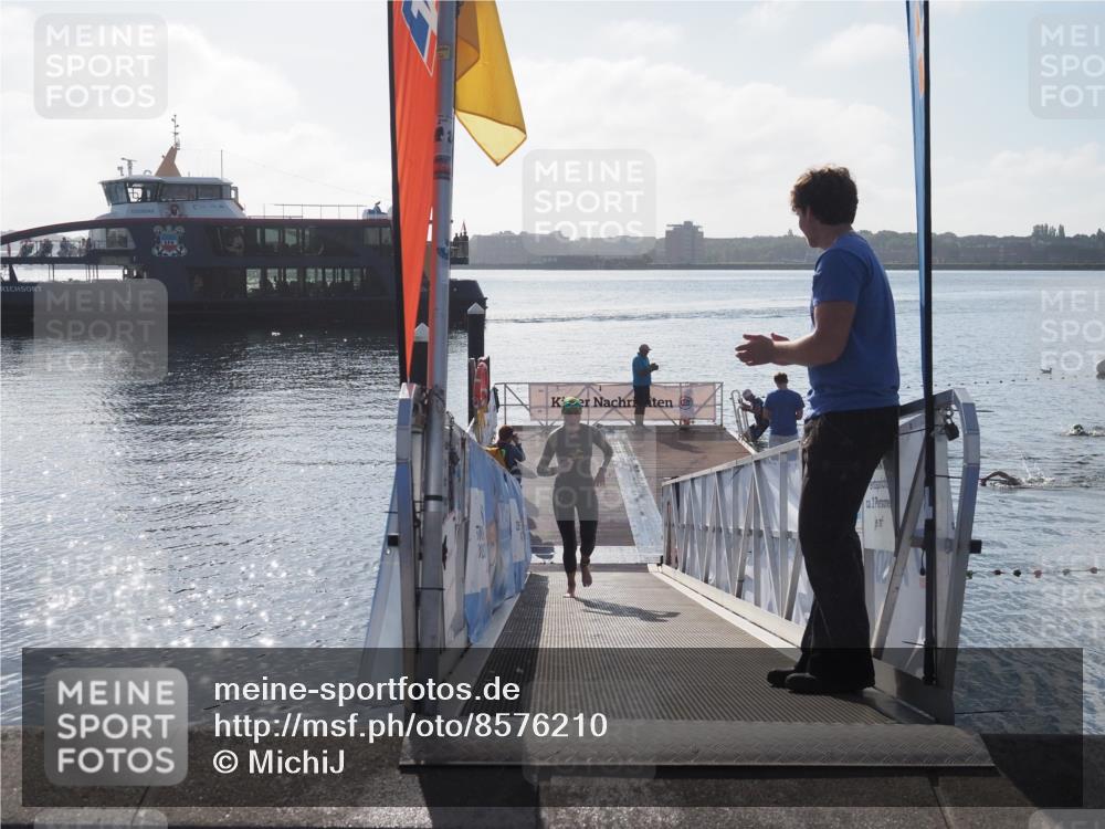 17.08.2025 - KN Förde Triathlon 2025 MichiJ http://msf.ph/oto/8576210 17.08.2025 09:09:55 Schwimmen 108, 108, 110 meine-sportfotos.de