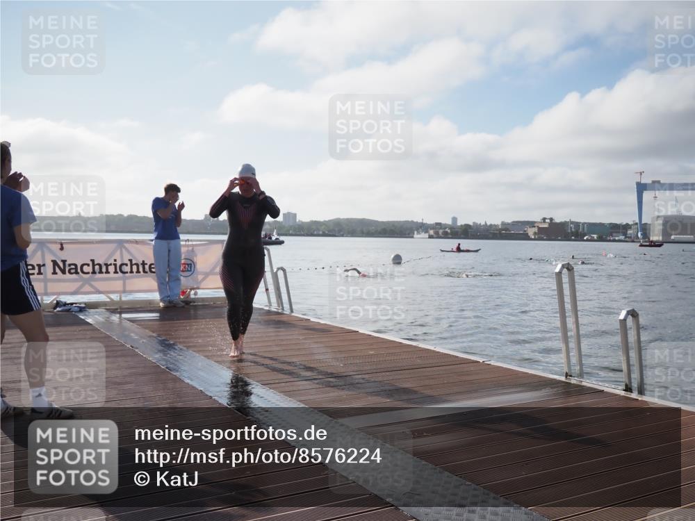 17.08.2025 - KN Förde Triathlon 2025 KatJ http://msf.ph/oto/8576224 17.08.2025 09:12:20 Schwimmen 127, 127 meine-sportfotos.de