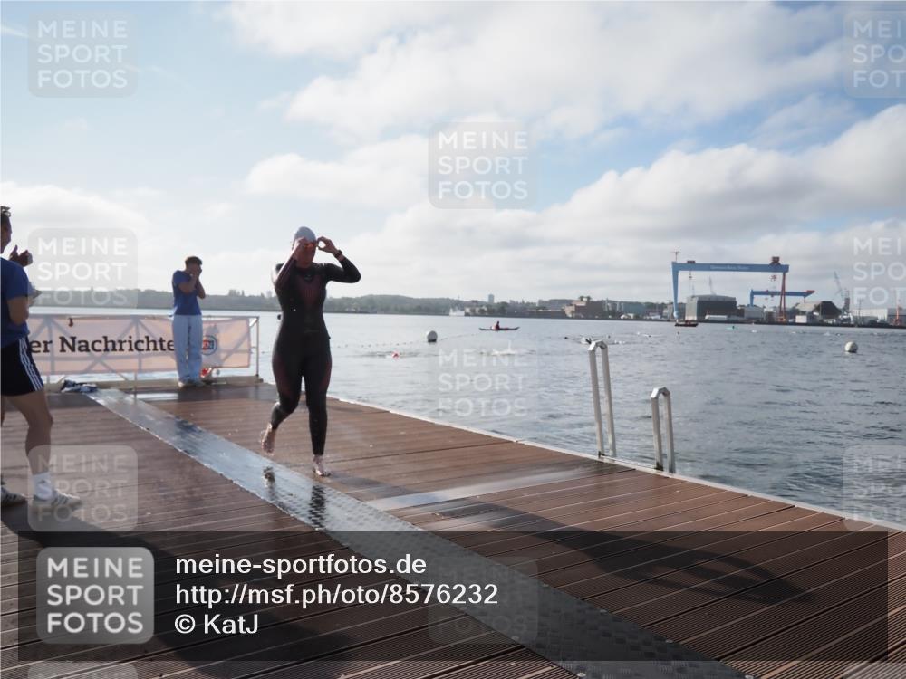 17.08.2025 - KN Förde Triathlon 2025 KatJ http://msf.ph/oto/8576232 17.08.2025 09:12:21 Schwimmen 127, 127 meine-sportfotos.de
