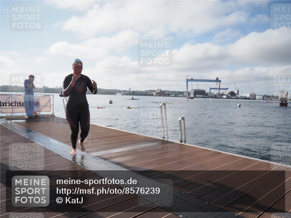 17.08.2025 - KN Förde Triathlon 2025 KatJ http://msf.ph/oto/8576239 17.08.2025 09:12:21 Schwimmen 127, 127 meine-sportfotos.de