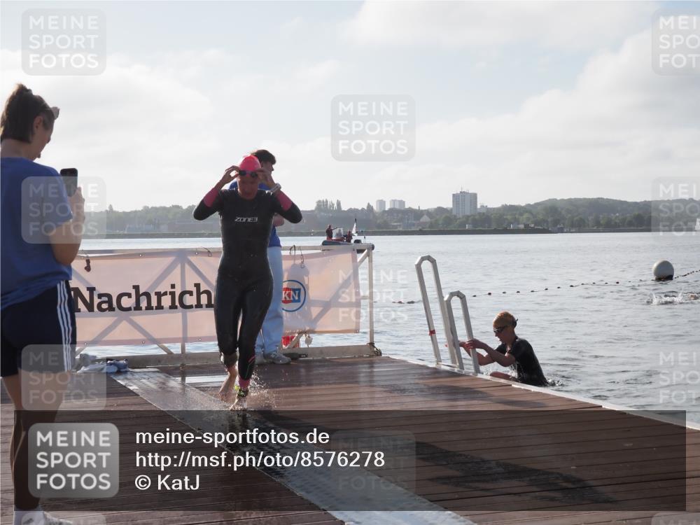 17.08.2025 - KN Förde Triathlon 2025 KatJ http://msf.ph/oto/8576278 17.08.2025 09:12:41 Schwimmen 136, 142, 136, 142 meine-sportfotos.de
