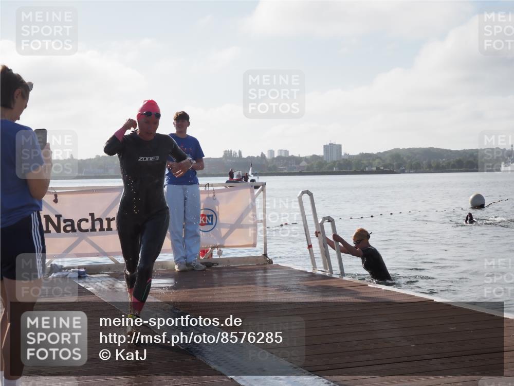 17.08.2025 - KN Förde Triathlon 2025 KatJ http://msf.ph/oto/8576285 17.08.2025 09:12:42 Schwimmen 136, 142, 136, 142 meine-sportfotos.de