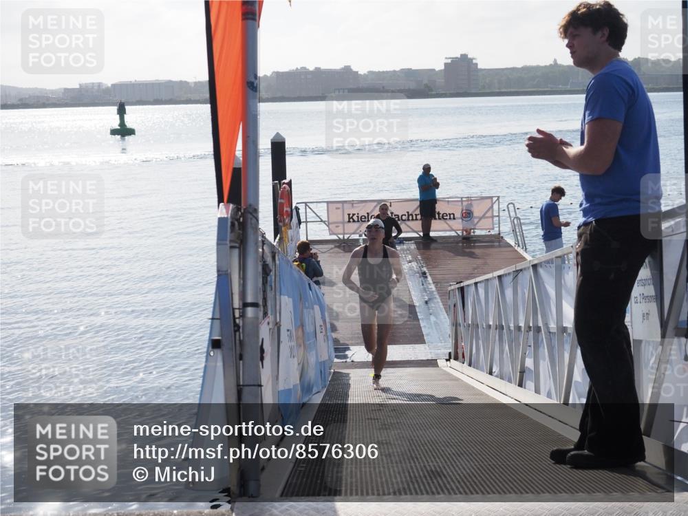 17.08.2025 - KN Förde Triathlon 2025 MichiJ http://msf.ph/oto/8576306 17.08.2025 09:10:12 Schwimmen 102, 110, 102, 109, 119, 120 meine-sportfotos.de