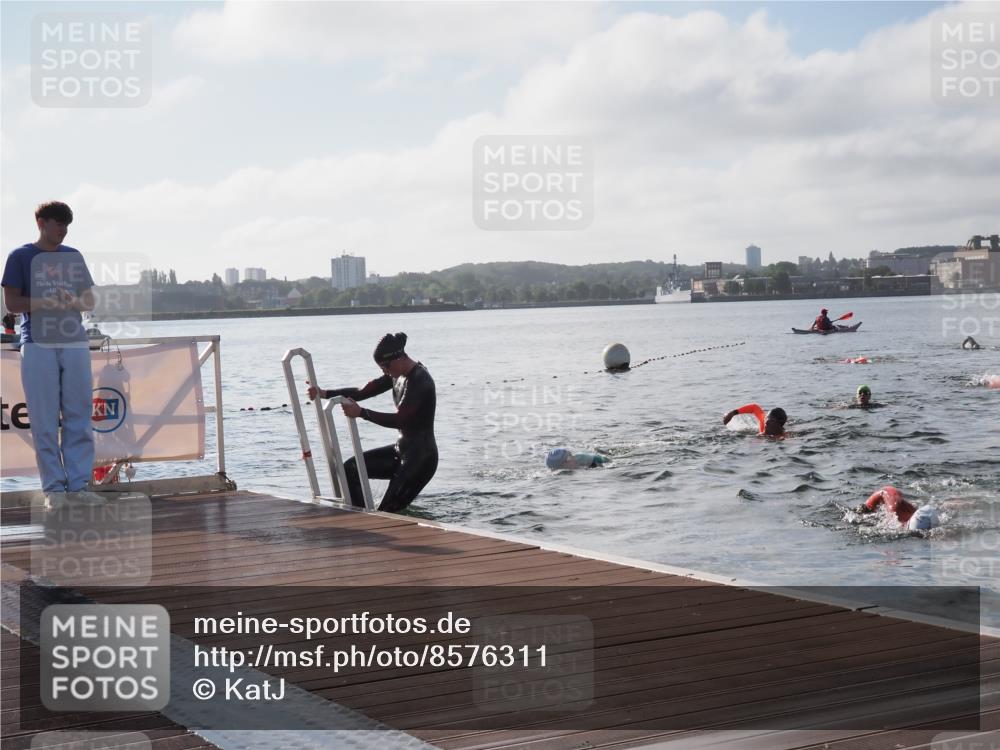 17.08.2025 - KN Förde Triathlon 2025 KatJ http://msf.ph/oto/8576311 17.08.2025 09:13:01 Schwimmen 126, 126 meine-sportfotos.de