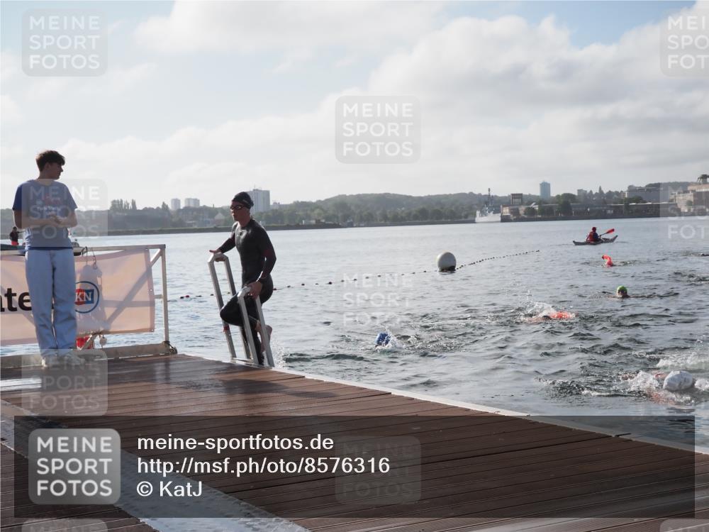 17.08.2025 - KN Förde Triathlon 2025 KatJ http://msf.ph/oto/8576316 17.08.2025 09:13:02 Schwimmen 126, 126 meine-sportfotos.de