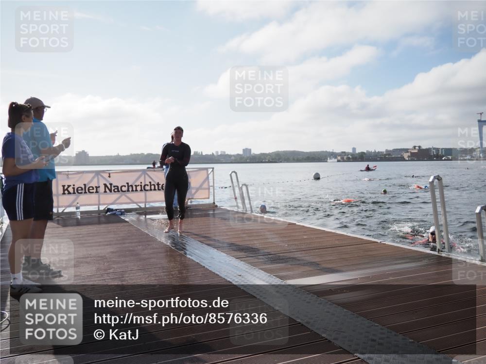 17.08.2025 - KN Förde Triathlon 2025 KatJ http://msf.ph/oto/8576336 17.08.2025 09:13:04 Schwimmen 122, 126, 130, 126 meine-sportfotos.de