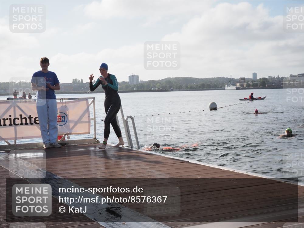 17.08.2025 - KN Förde Triathlon 2025 KatJ http://msf.ph/oto/8576367 17.08.2025 09:13:10 Schwimmen 122, 126, 130, 122, 126, 130 meine-sportfotos.de