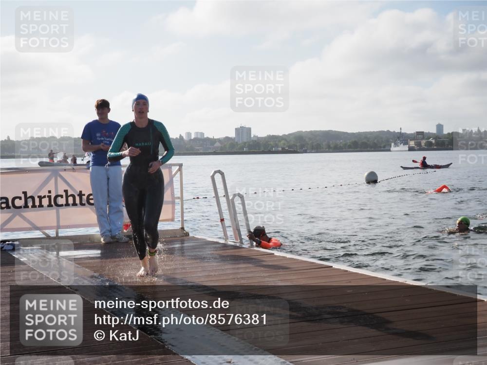 17.08.2025 - KN Förde Triathlon 2025 KatJ http://msf.ph/oto/8576381 17.08.2025 09:13:12 Schwimmen 122, 126, 130, 122, 126, 130 meine-sportfotos.de