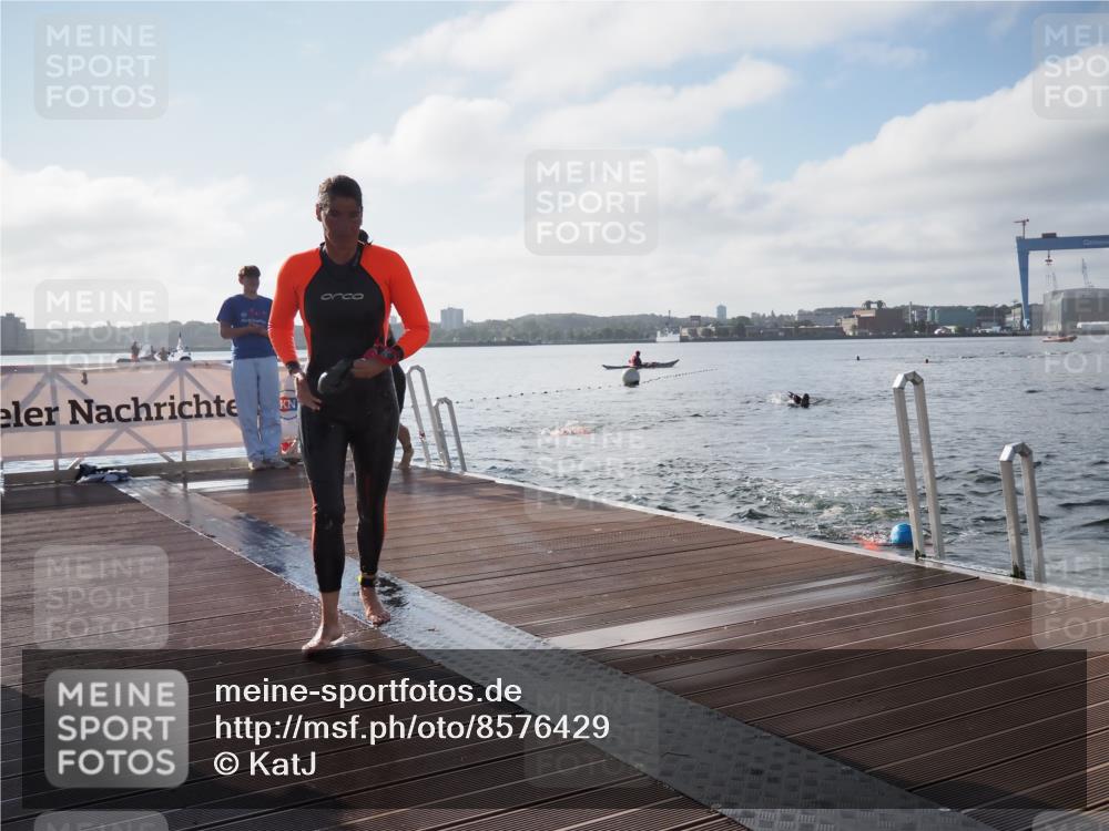 17.08.2025 - KN Förde Triathlon 2025 KatJ http://msf.ph/oto/8576429 17.08.2025 09:13:22 Schwimmen 130, 135, 148, 198, 122, 130, 135, 198 meine-sportfotos.de