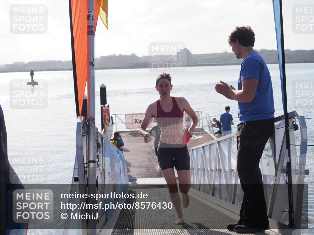 17.08.2025 - KN Förde Triathlon 2025 MichiJ http://msf.ph/oto/8576430 17.08.2025 09:10:25 Schwimmen 109, 119, 120, 105, 114, 119, 253 meine-sportfotos.de