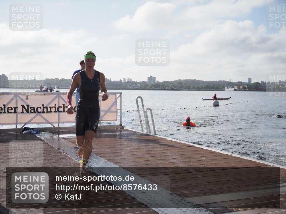 17.08.2025 - KN Förde Triathlon 2025 KatJ http://msf.ph/oto/8576433 17.08.2025 09:13:24 Schwimmen 135, 148, 198, 122, 130, 135, 148, 198 meine-sportfotos.de