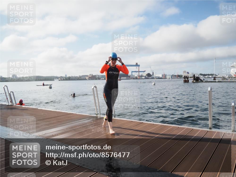17.08.2025 - KN Förde Triathlon 2025 KatJ http://msf.ph/oto/8576477 17.08.2025 09:13:31 Schwimmen 135, 138, 148, 198, 135, 148, 198 meine-sportfotos.de