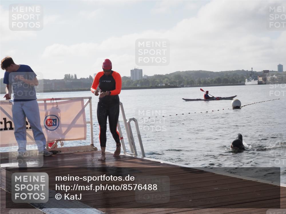 17.08.2025 - KN Förde Triathlon 2025 KatJ http://msf.ph/oto/8576488 17.08.2025 09:13:35 Schwimmen 138, 148, 151, 135, 138, 148, 198 meine-sportfotos.de